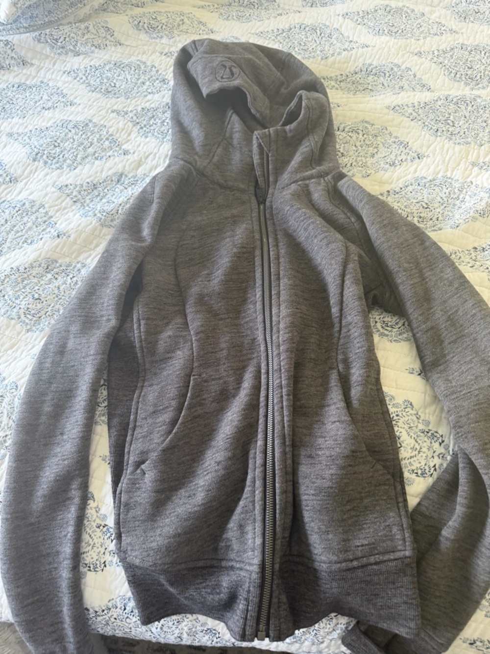 lululemon scuba zip up in gray